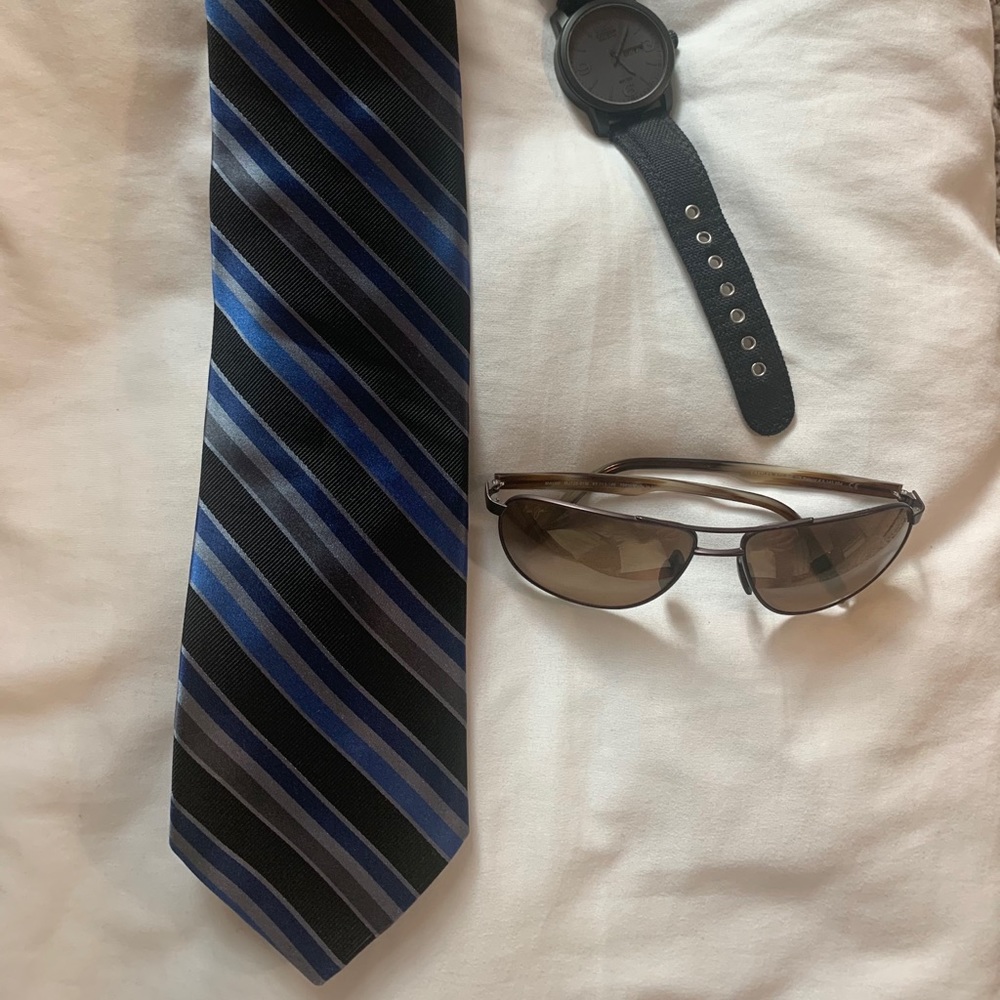 Paul Dione 100% silk tie